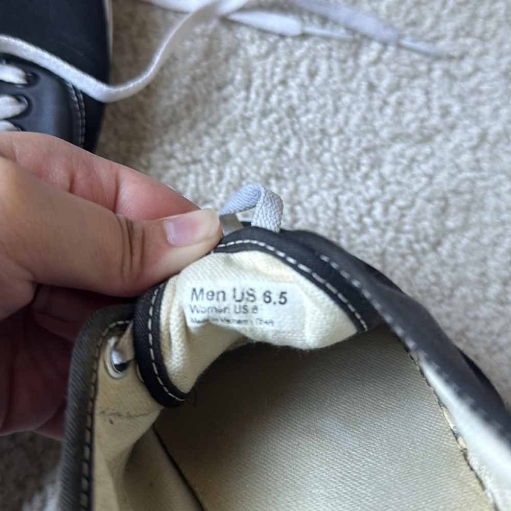 Vans black and gray size 8 sneakers - Picture 7 of 7